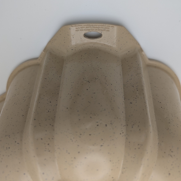 Vintage LittonWare Microwave Cookware Bundt Cake Pan 4 Quart Deep P/N 39285 - Picture 5 of 6